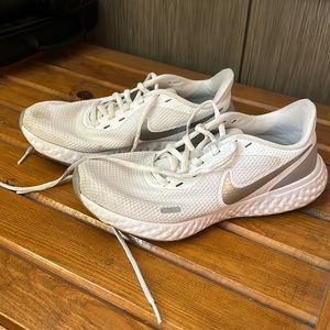 White Nike Running shoes